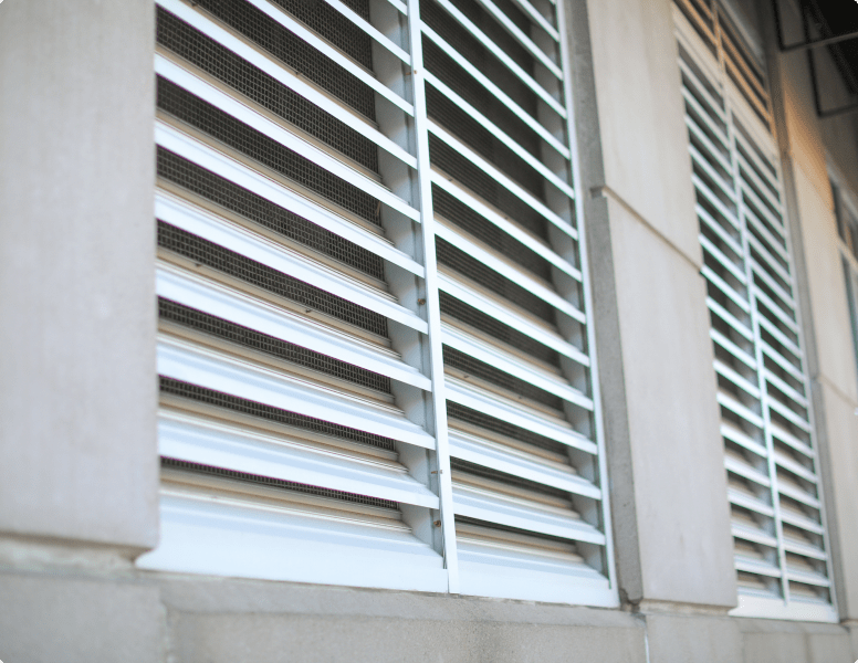 How are Louver Windows Different from Ordinary Windows Image