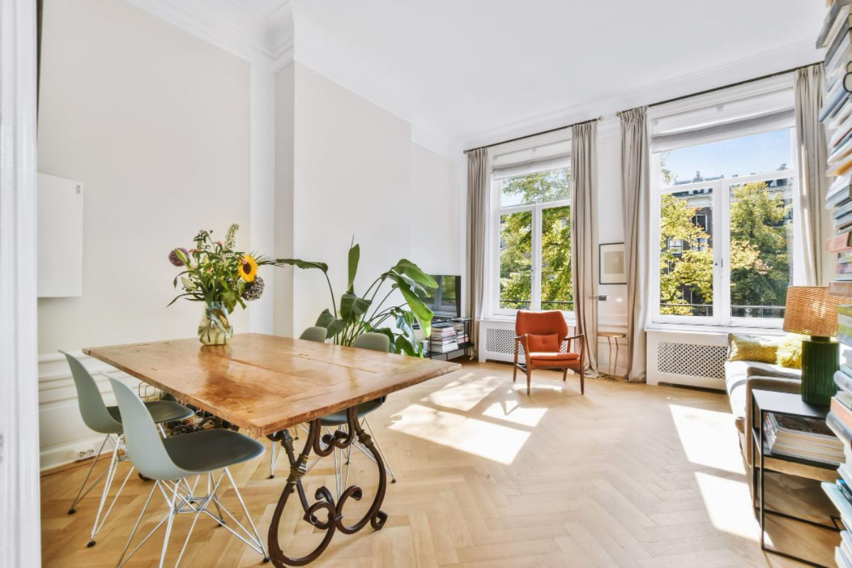 Withstand various weather conditions