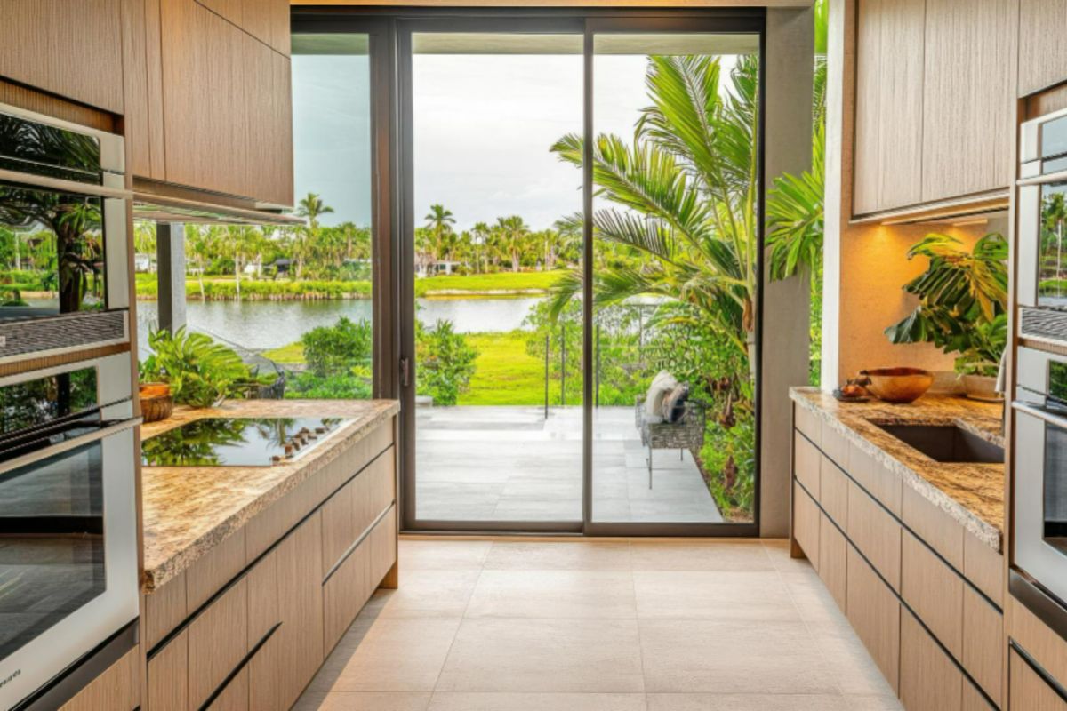 Why Should You Choose a Sliding Door for Your New Home