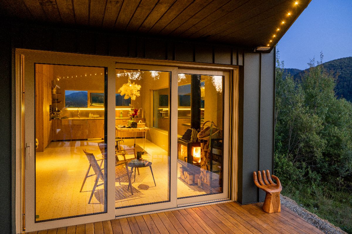 Sleek design elevates modern aesthetic