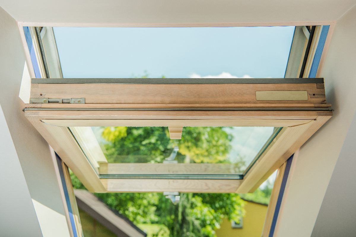 How Materials Affect Awning Window Design Longevity